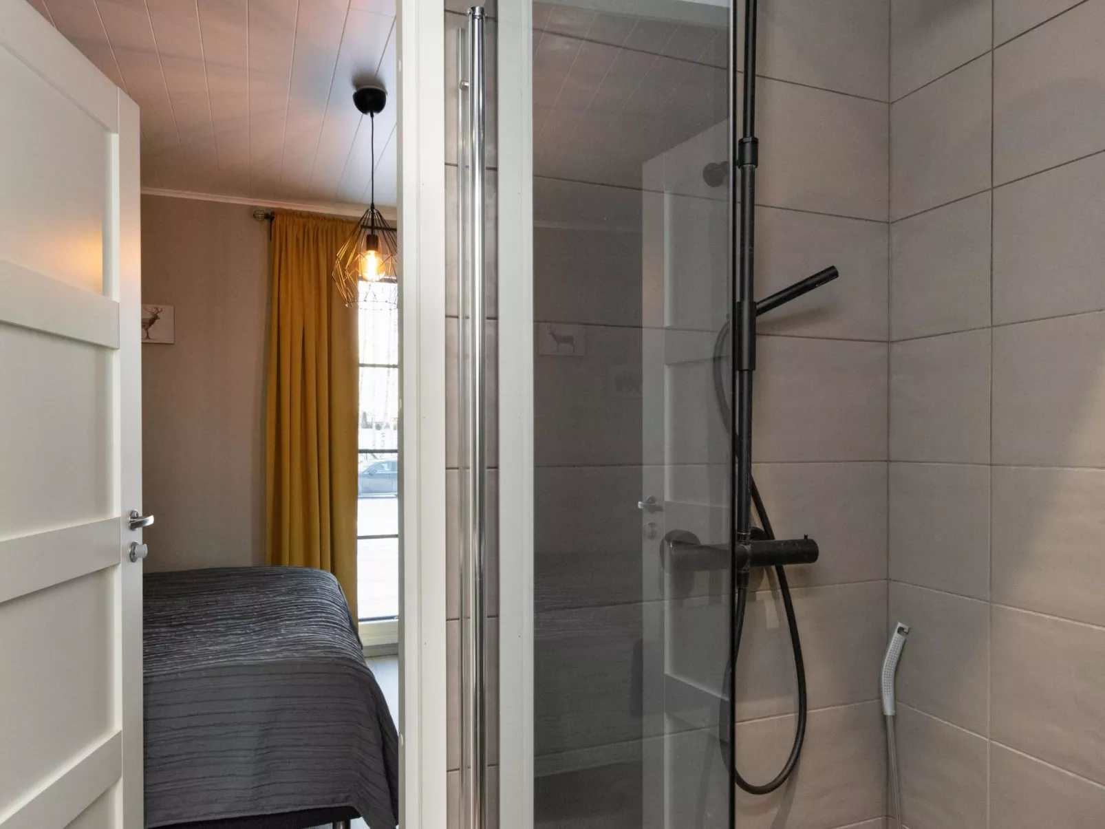 Villa karhentimantti-Binnen