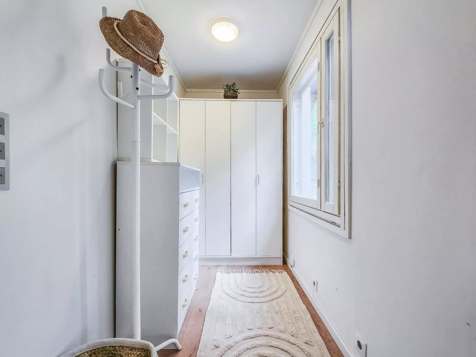 Artturin mökki-Binnen