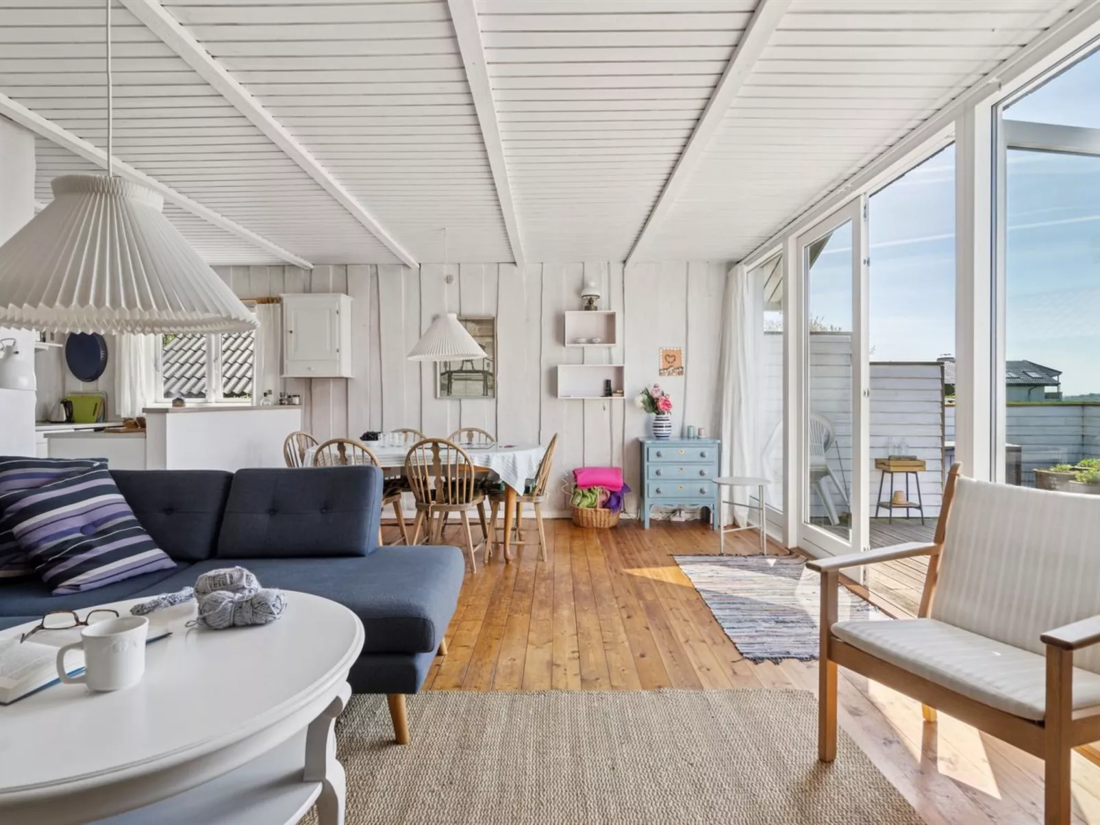 "Hira" - 200m from the sea-Binnen