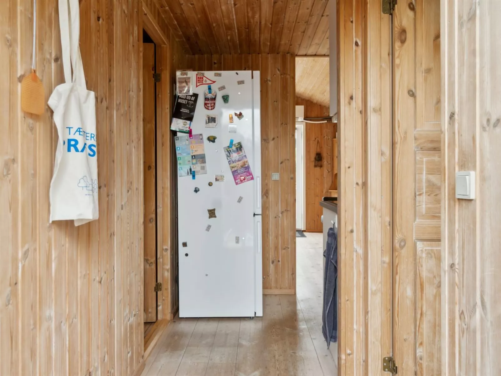 "Saija" - 100m from the sea-Binnen