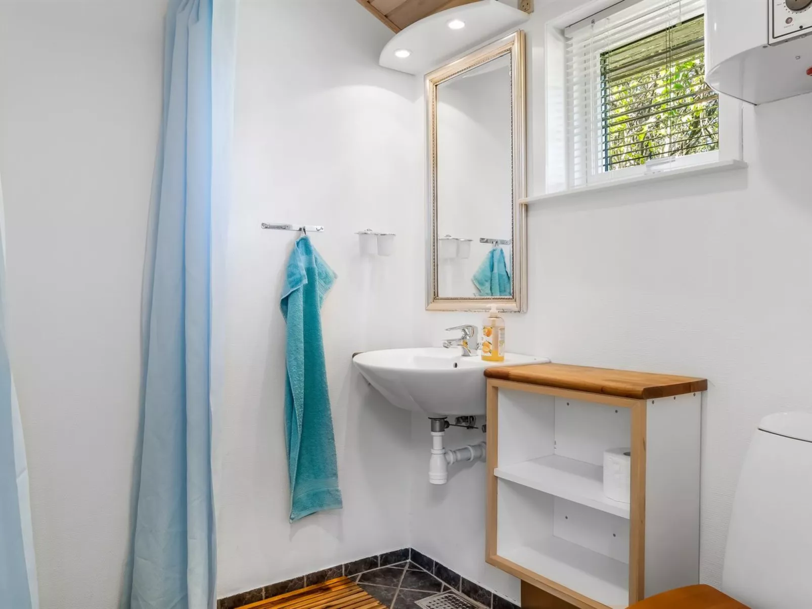 "Welma" - 200m from the sea-Binnen