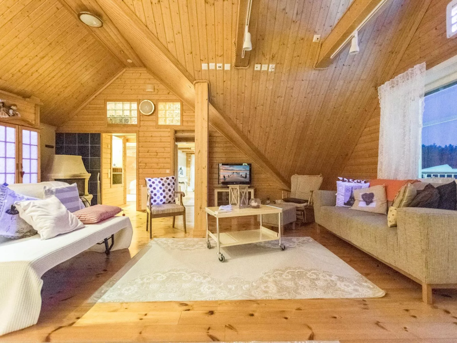 Vilppulan huvila-Binnen