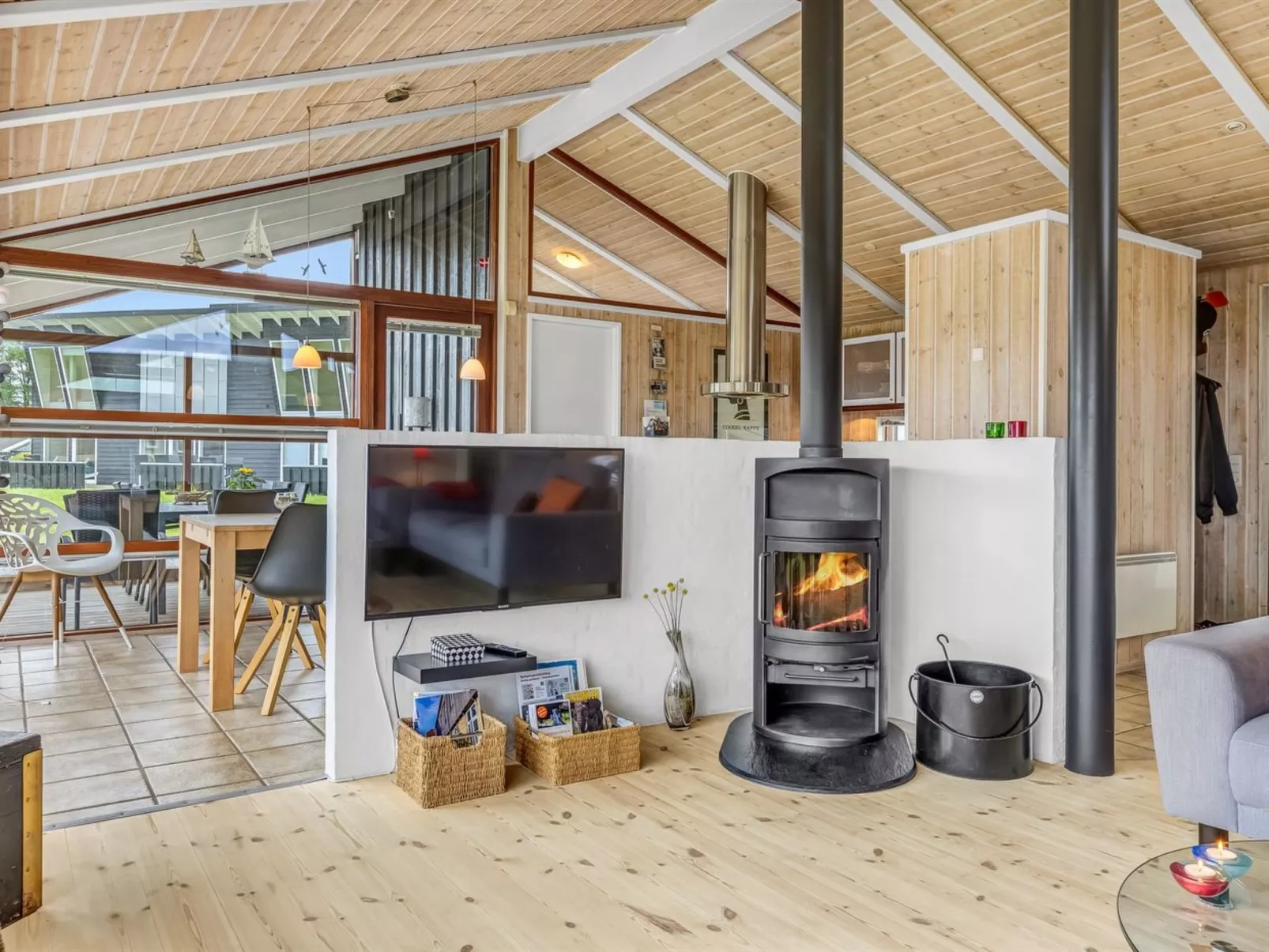 "Ayda" - 275m from the sea-Binnen