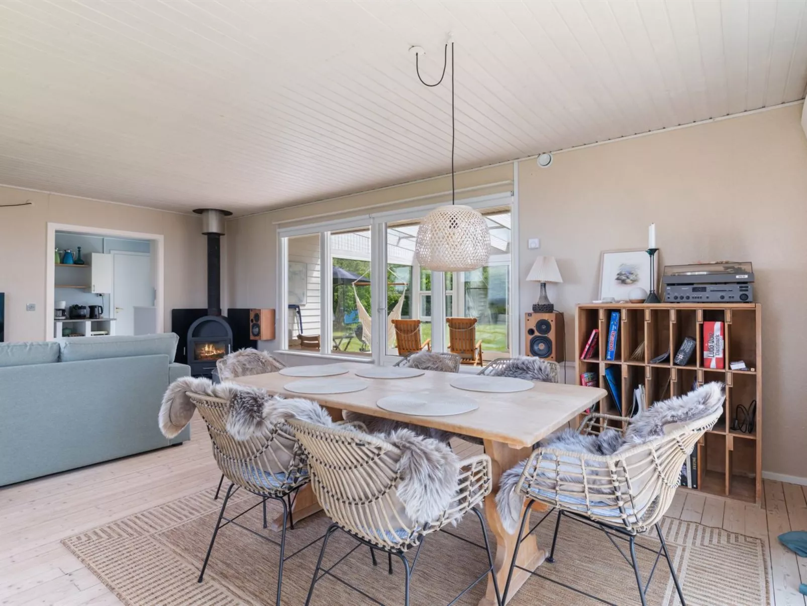 "Nis" - 250m from the sea-Binnen