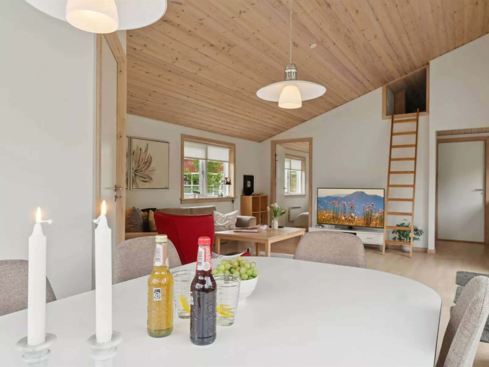 "Ilta" - 2.8km from the sea-Binnen