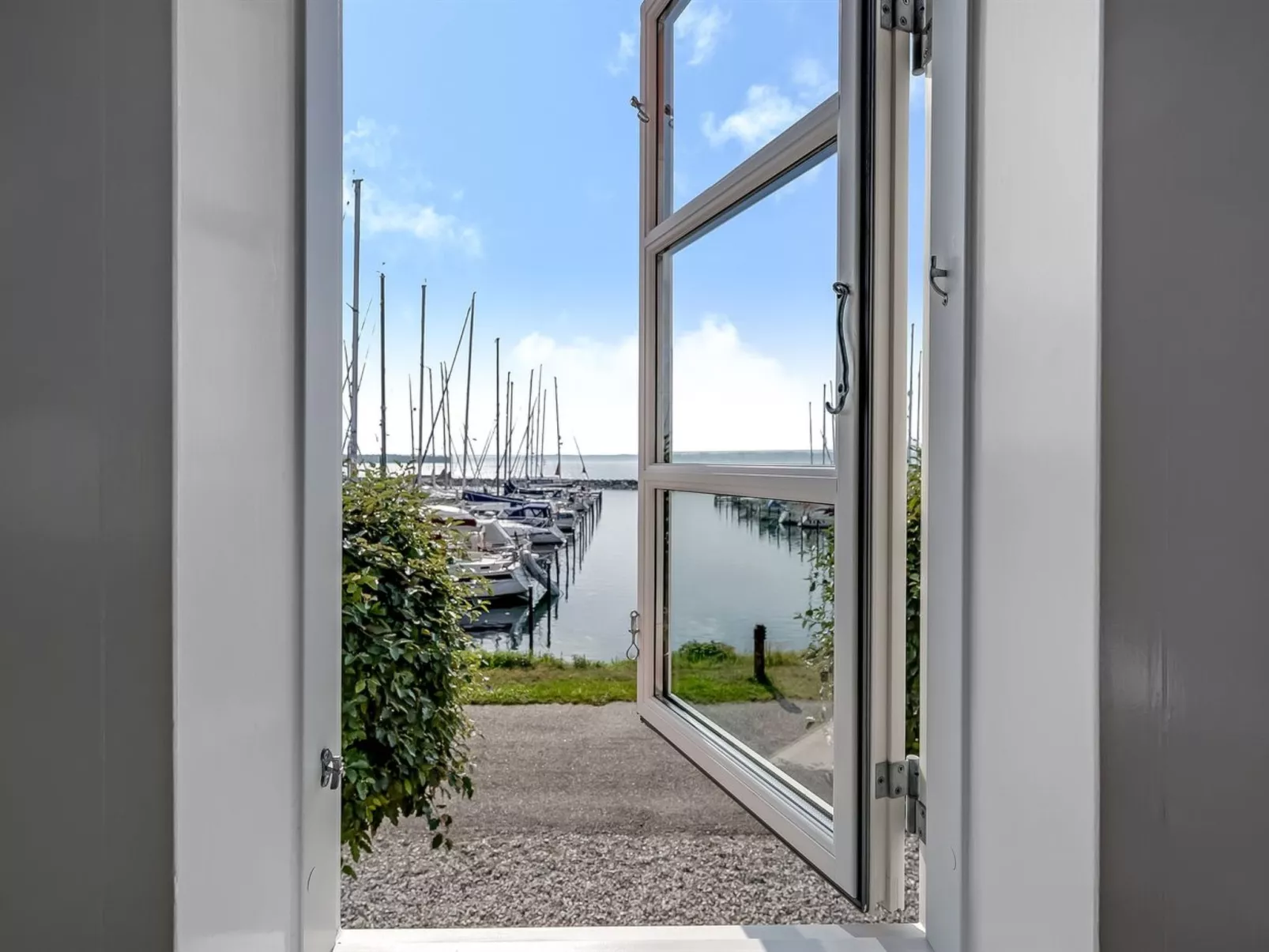 "Ulvi" - 15m from the sea-Buiten