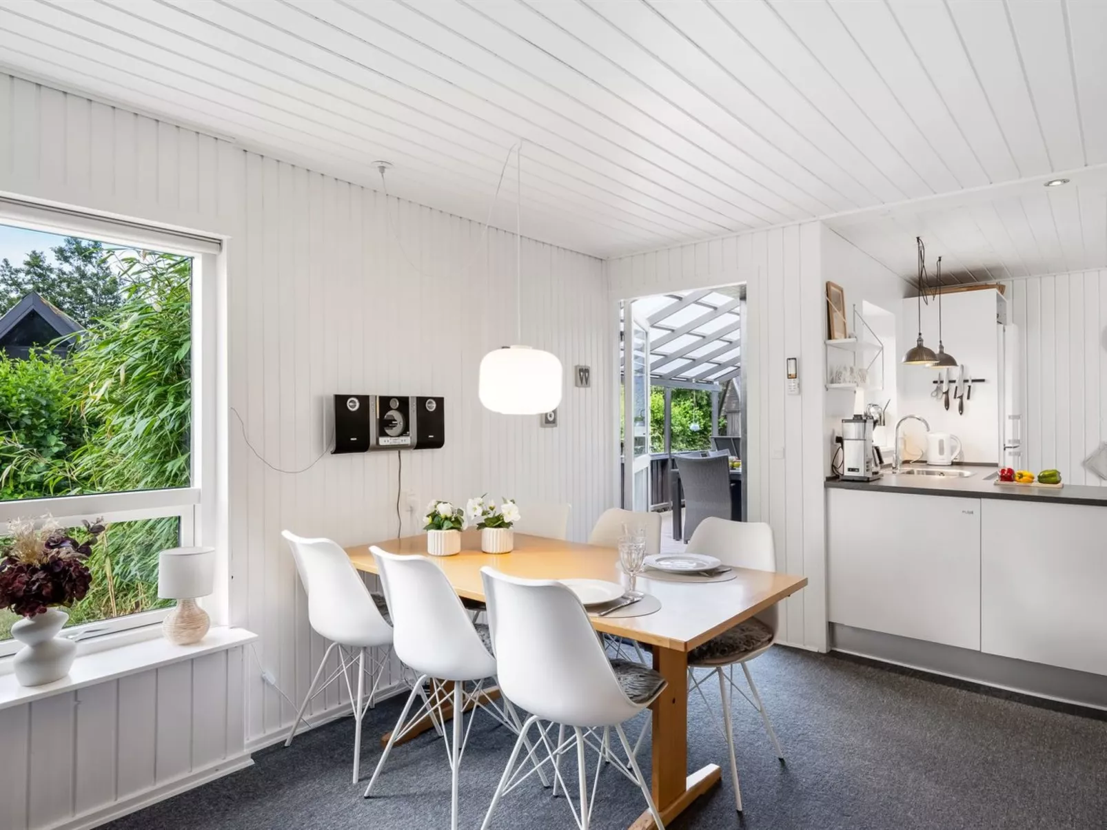 "Nicklas" - 250m from the sea-Binnen