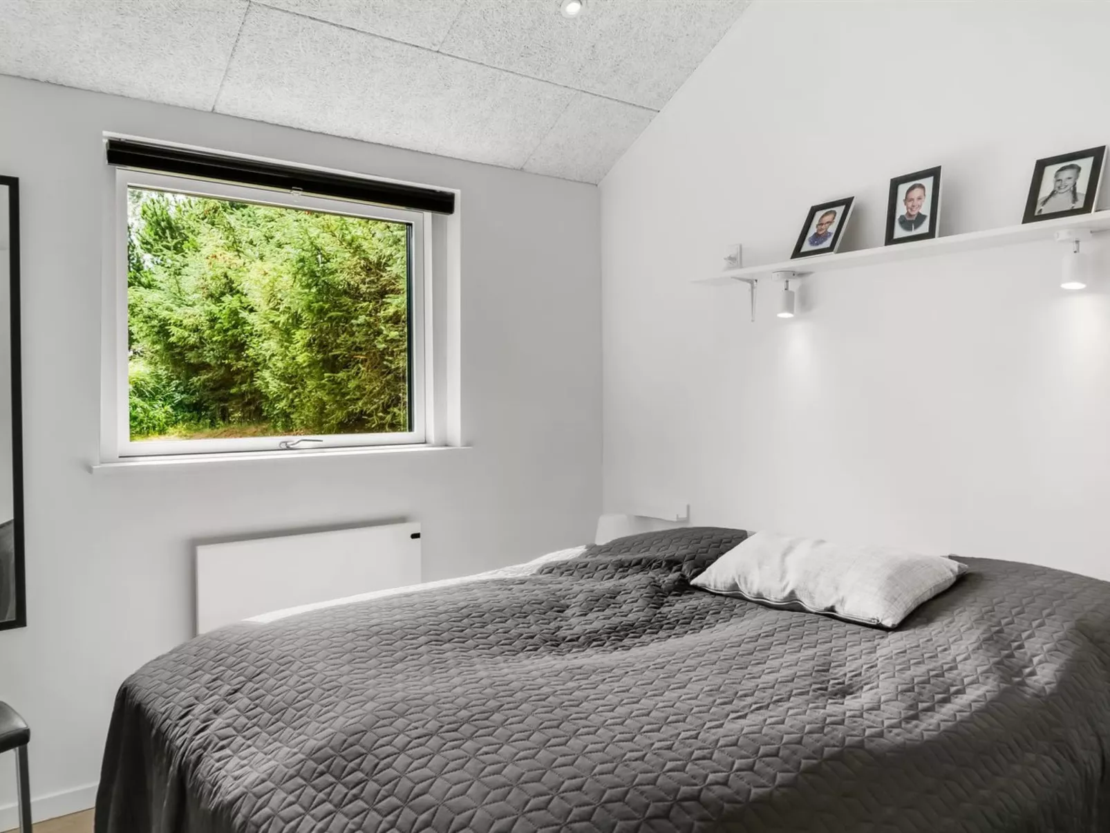 "Abiorn" -  from the sea-Binnen