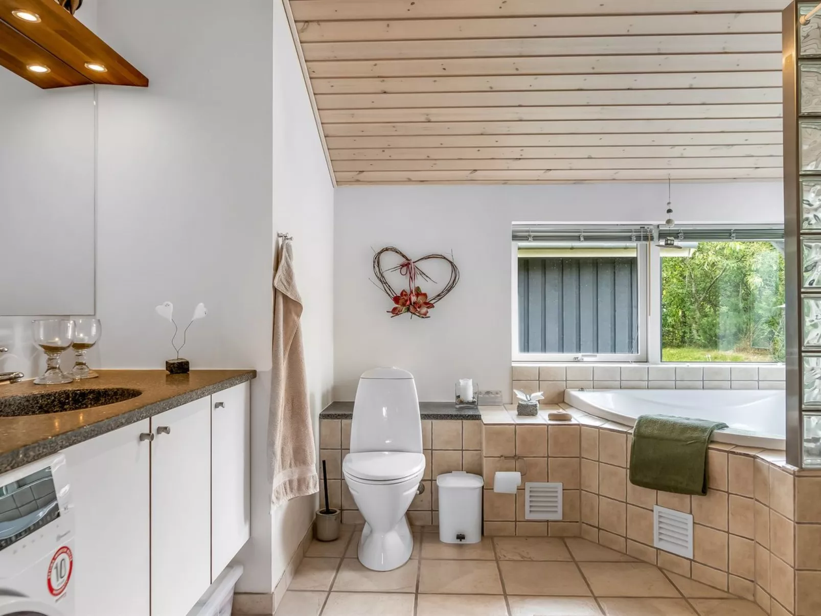 "Selvi" - 2.2km from the sea-Binnen