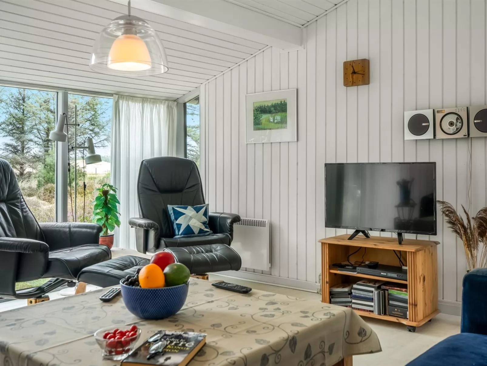 "Saila" - 1.2km from the sea-Binnen