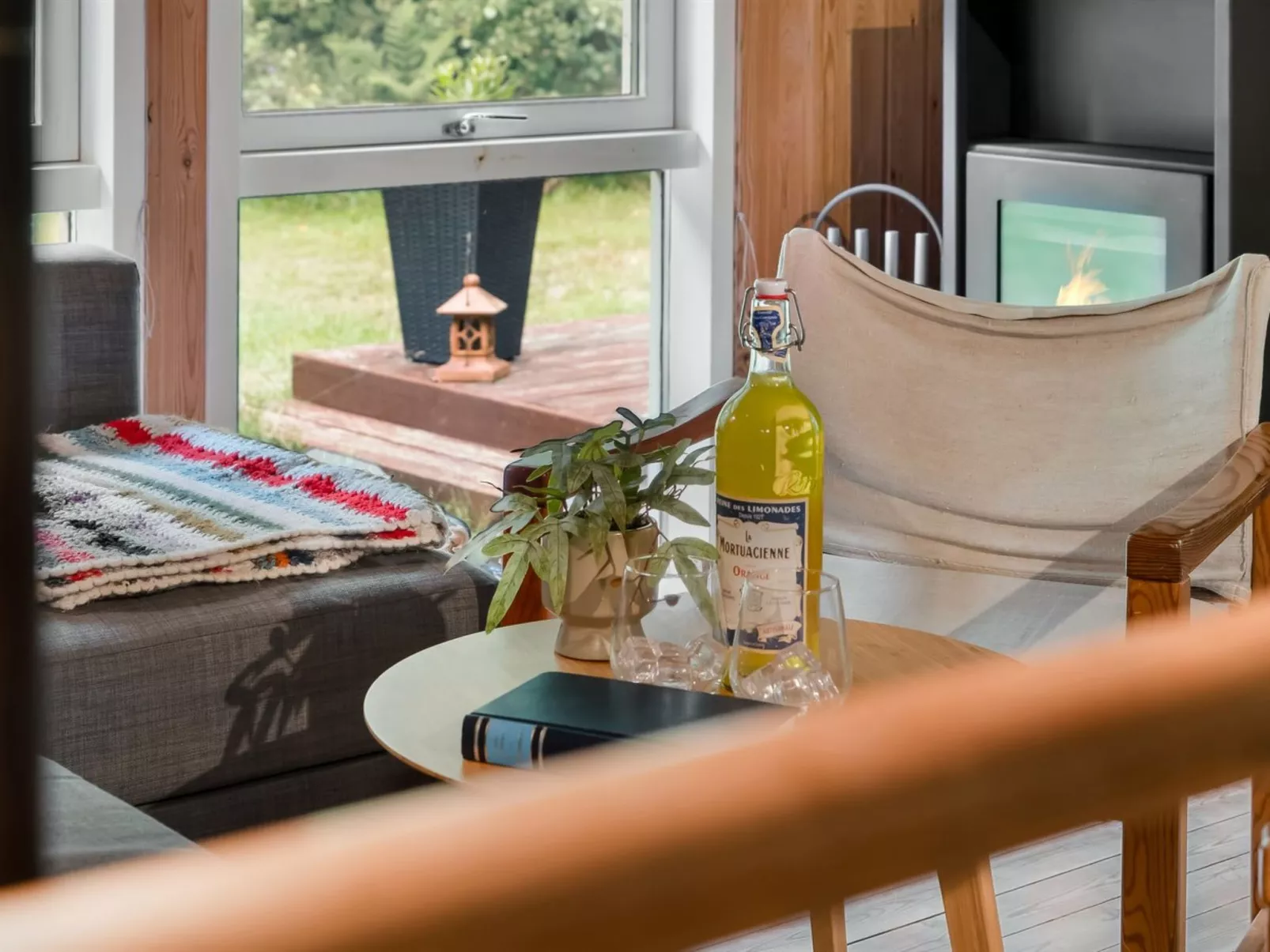 "Melisa" - 3km from the sea-Binnen