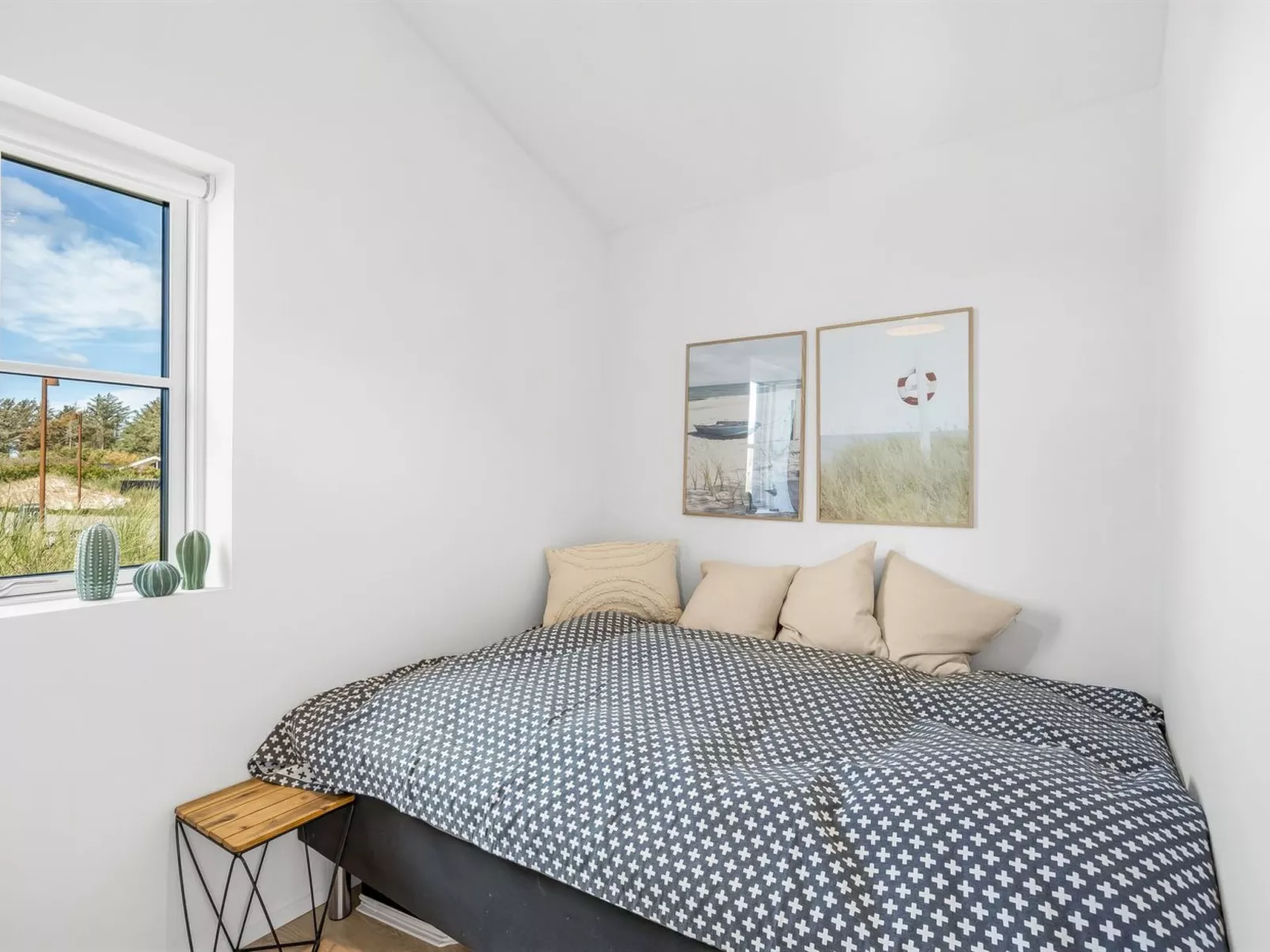 "Tjure" - 500m from the sea-Binnen