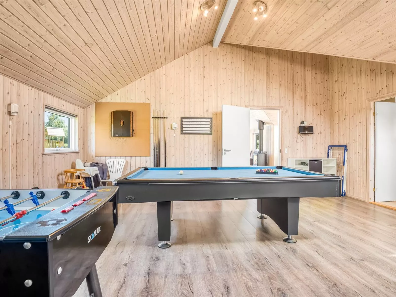 "Jurgis" - 900m from the sea-Binnen