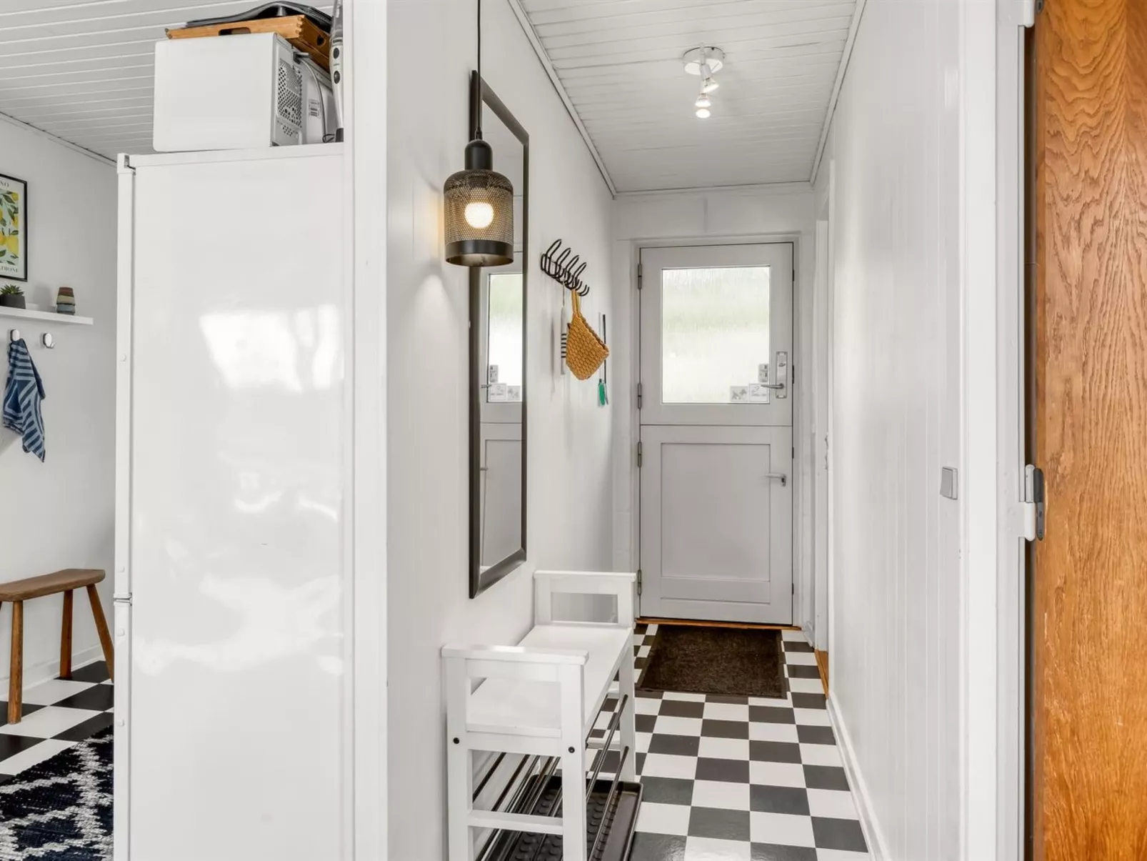 "Delan" - 75m from the sea-Binnen