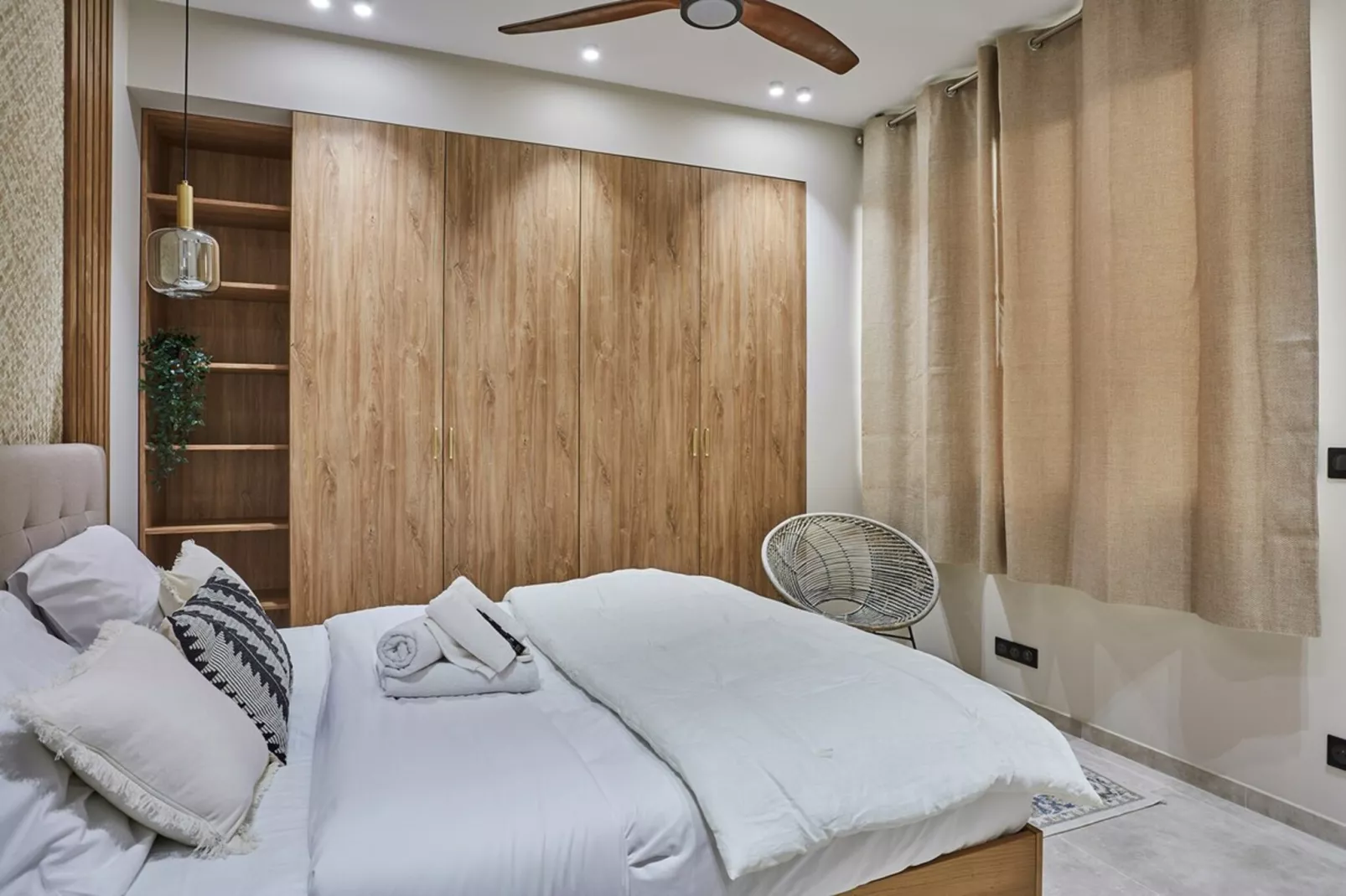 CHARDONNIERE NEW-Niet-getagd