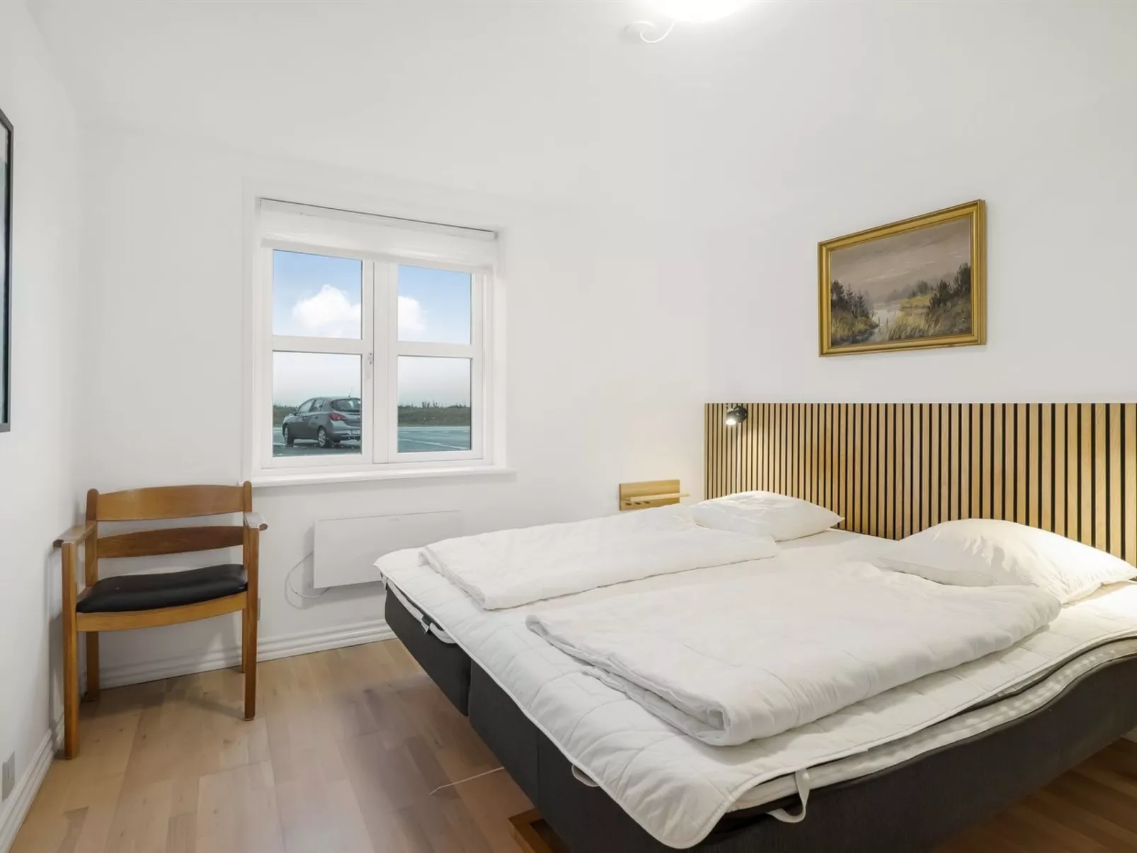 "Raika" - 25m to the fjord-Binnen