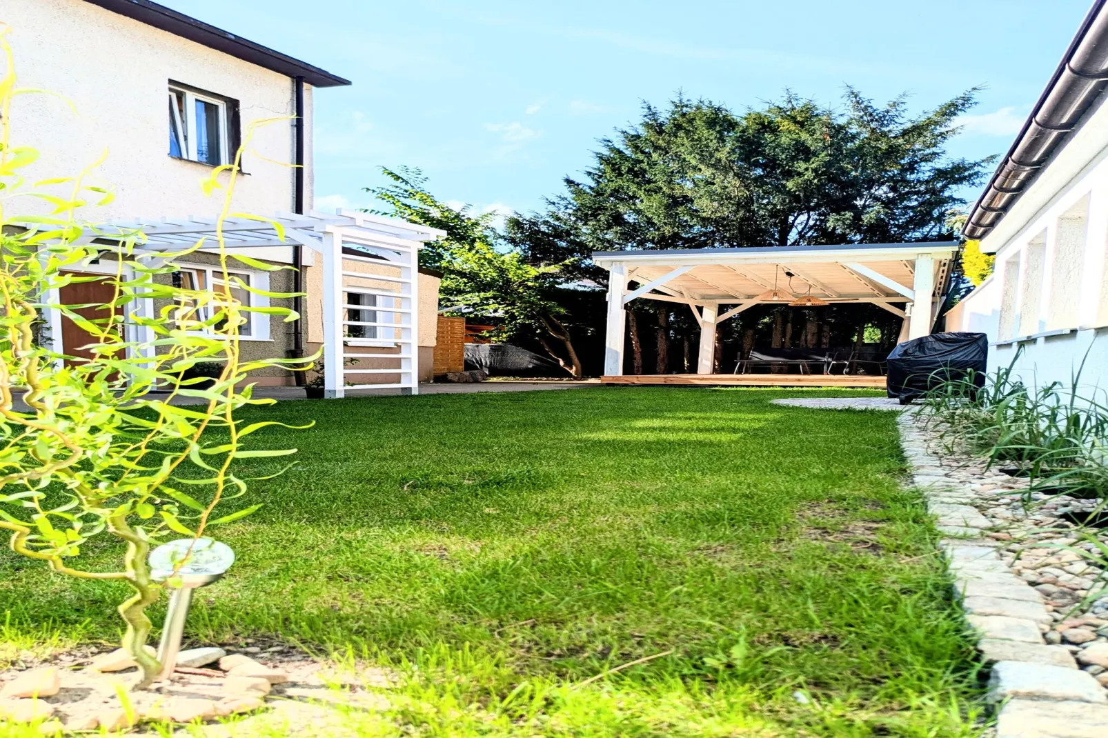 Apartament 4-osobowy na Portowej Kołobrzeg-Tuinen zomer