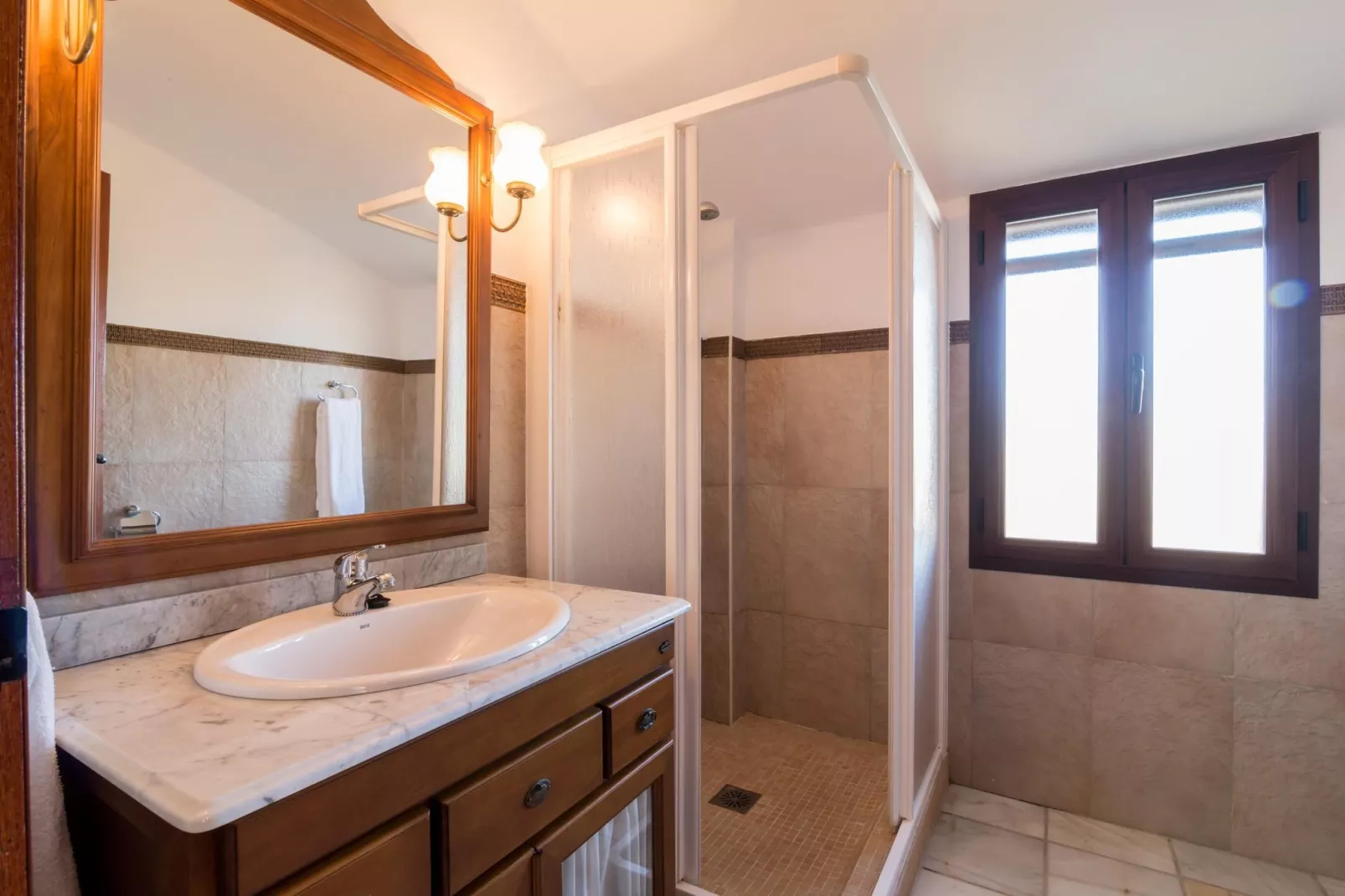 Bungalow Alcón 15 - Badkamer