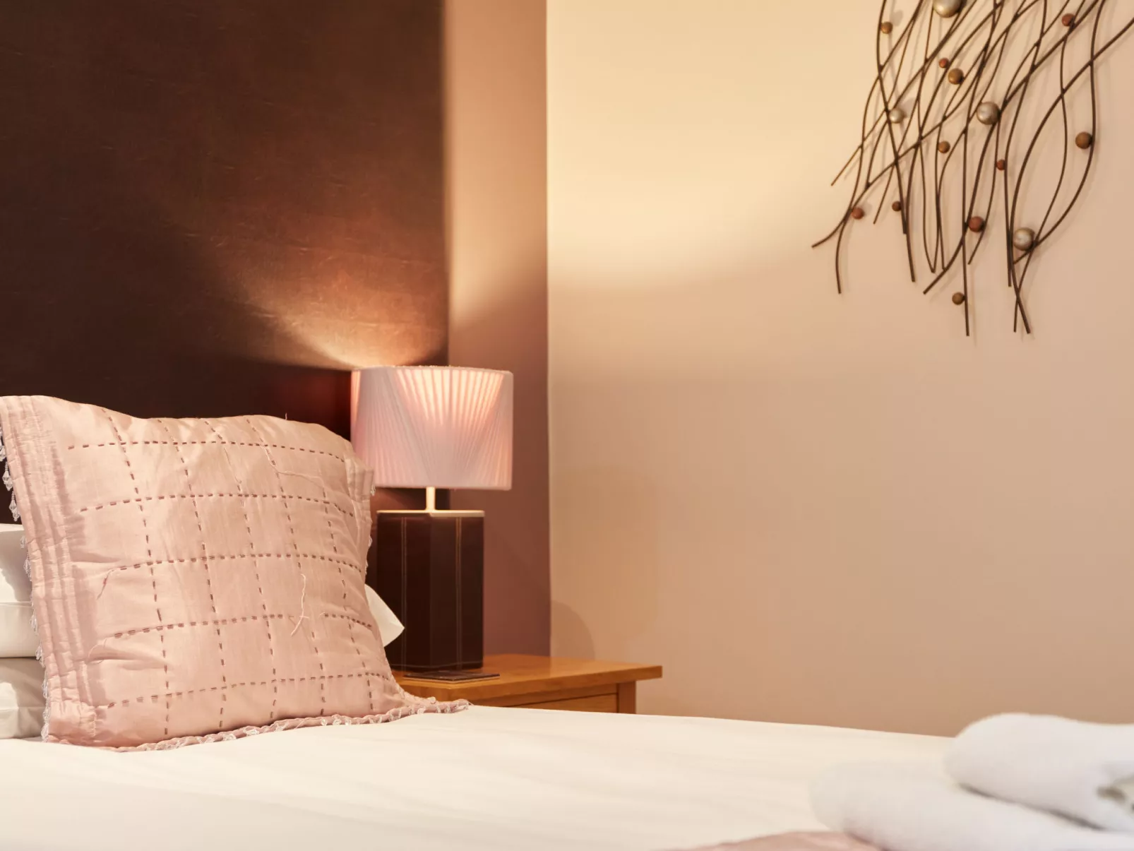 Sunshine Cottage-Binnen