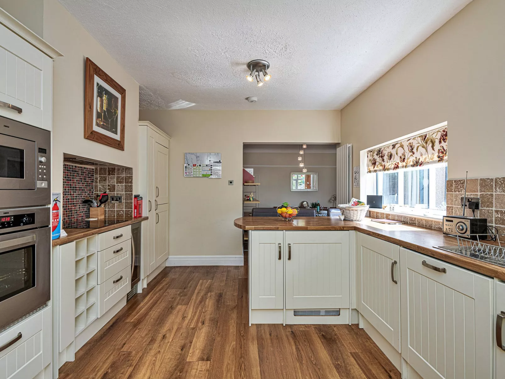 Penrhyn Avenue-Binnen