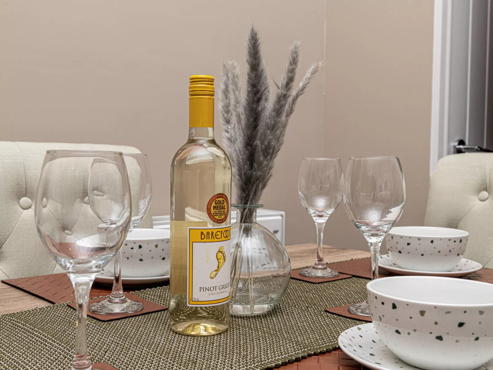 Peace Retreats-Binnen