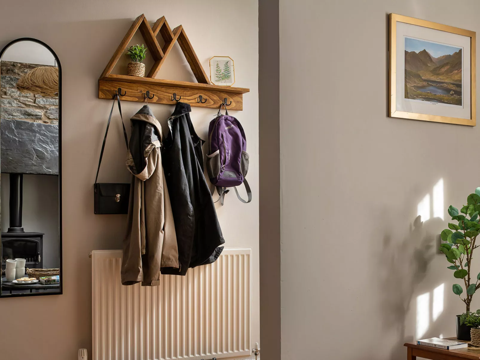 Bwthyn Llechi (Slate Cottage)-Binnen