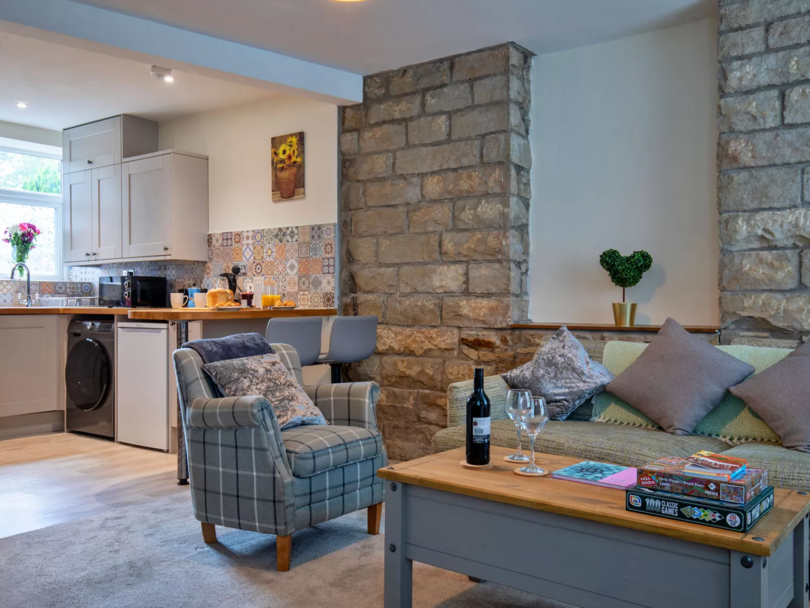 Suzy's Cottage-Binnen