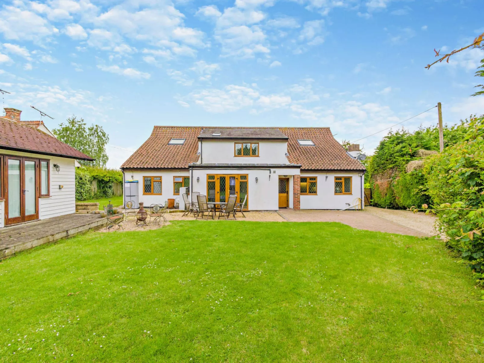 The House at No. 47-Buiten