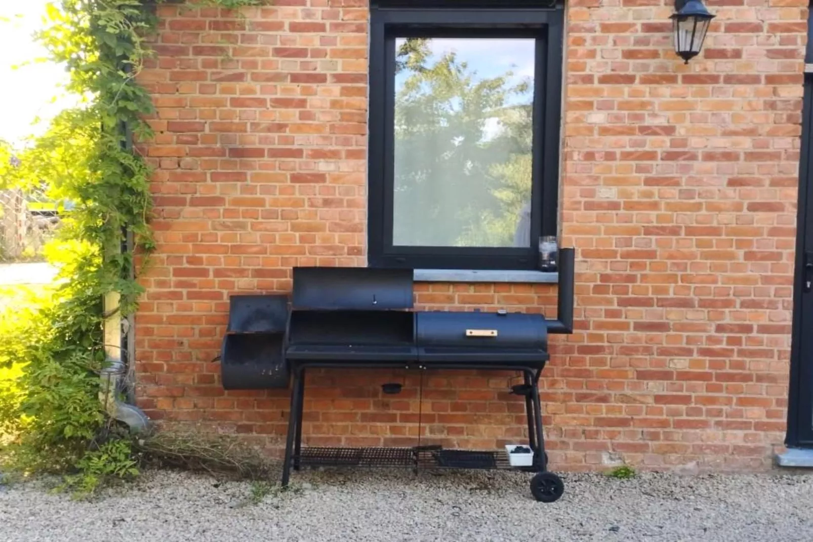 Huis van de raaf-Tuinen zomer