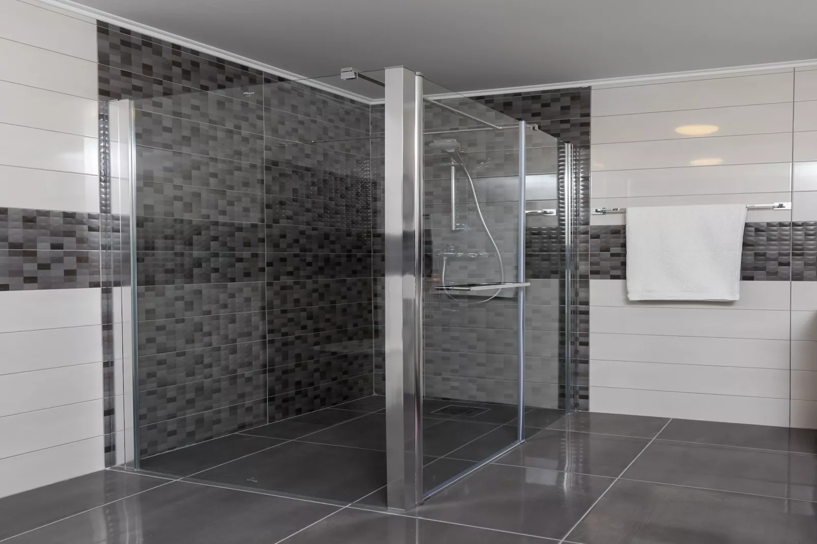 Holiday Home Monika - Two Bedroom Holiday Home with Terrace and Sea View-Badkamer