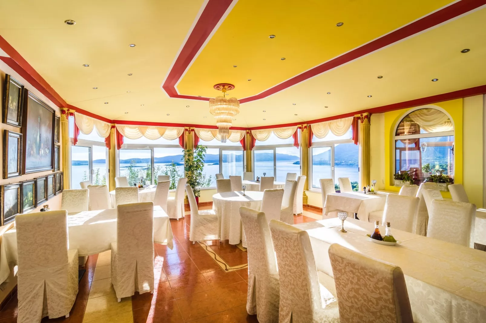 Hotel Pansion Villa Antonio - Two Bedroom Suite with Balcony and Garden View 18-Binnen