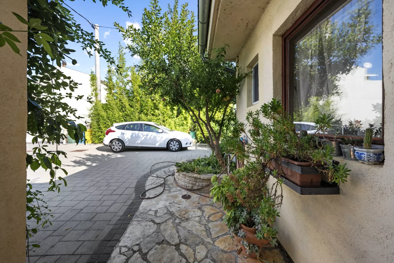 One-Bedroom Apartment With Pool-Buitenlucht