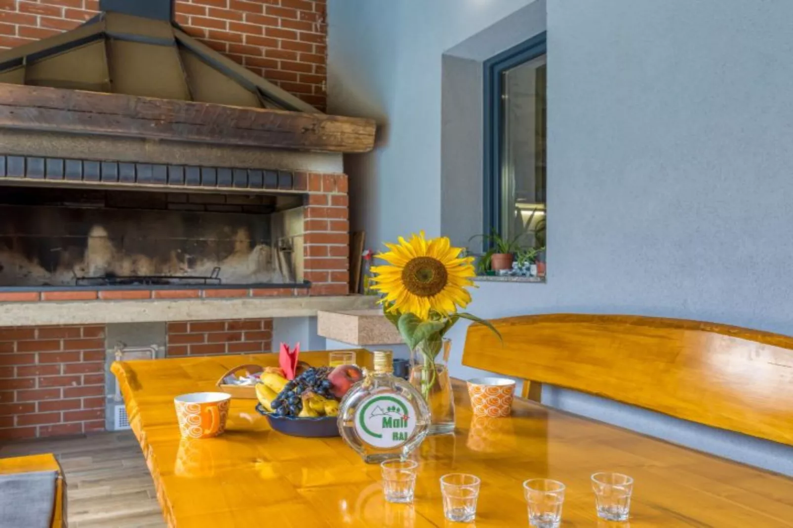 Four Bedroom Holiday House Mali Raj with Pool