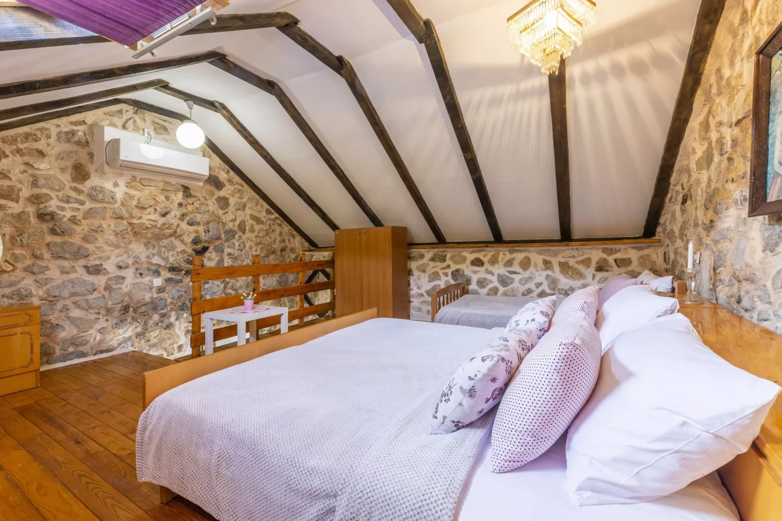 Rustical Resort Kokorići with Shared Outdoor Swimming Pool - One Bedroom Apartment with Terrace-Slaapkamer