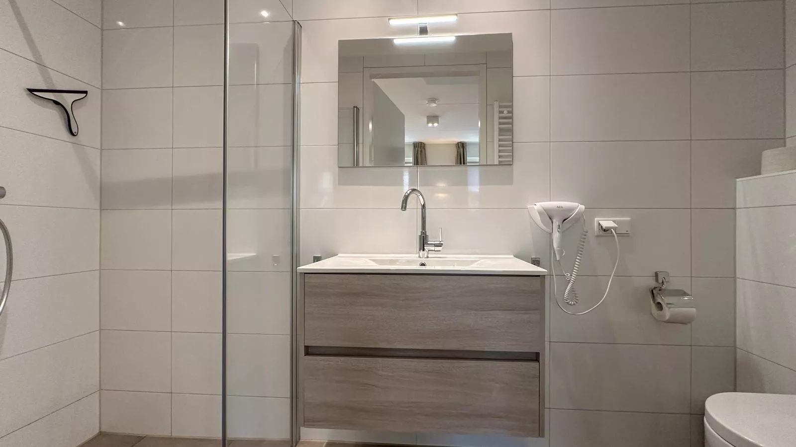 Happy Beach 50-Badkamer