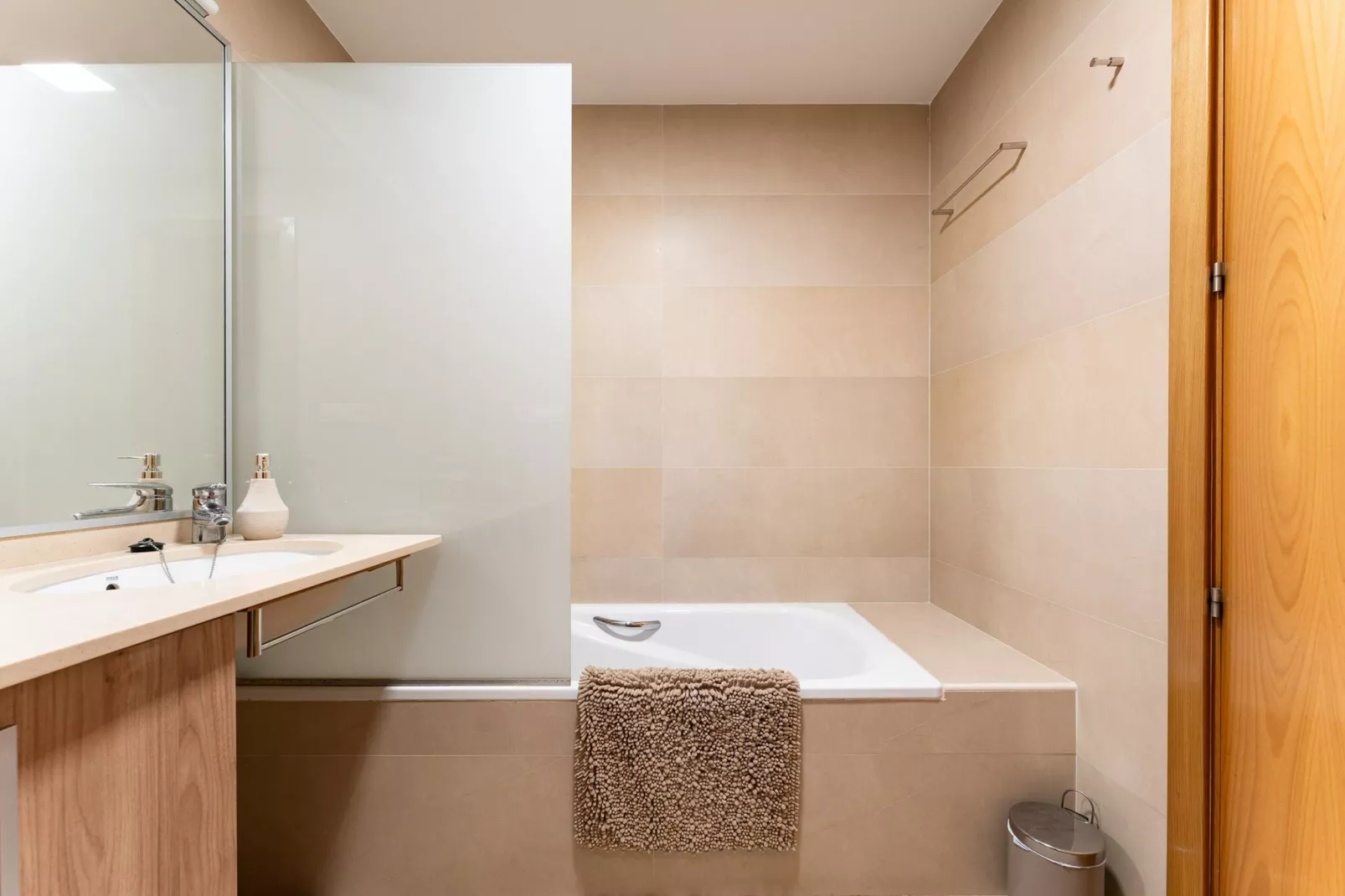 CT 337 GR - Faro's Fuente Almuñecar Apartment - Seaviews-Badkamer