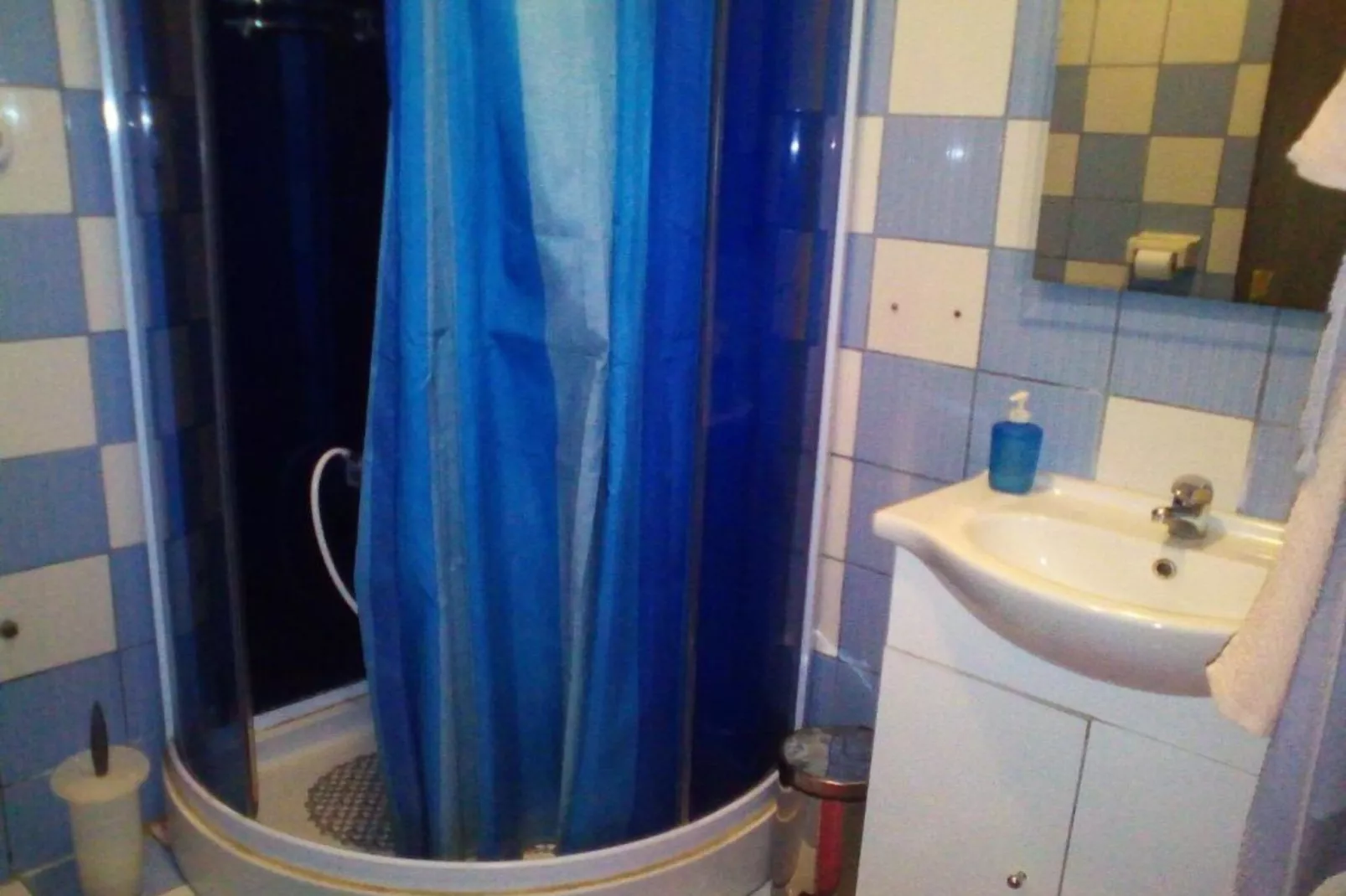 Rooms Zeko - Comfort Double Room with Terrace and Kitchenette-Badkamer