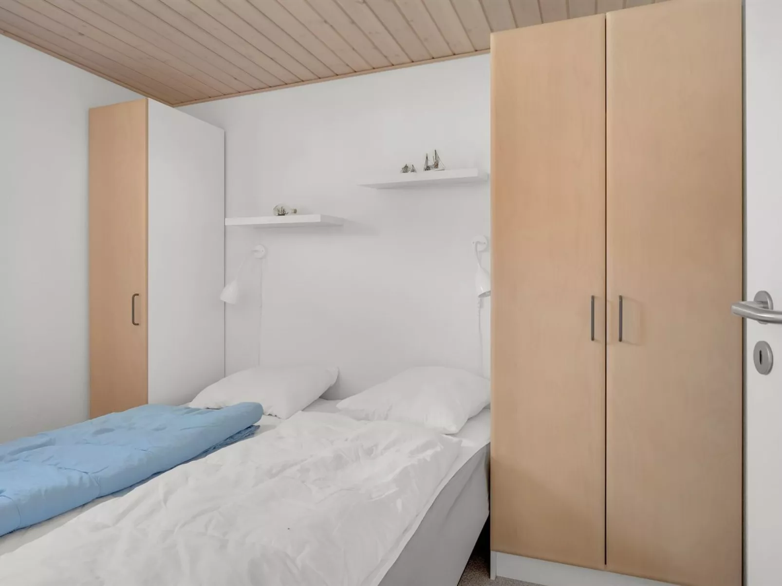 "Epiphania" - 100m to the fjord-Binnen