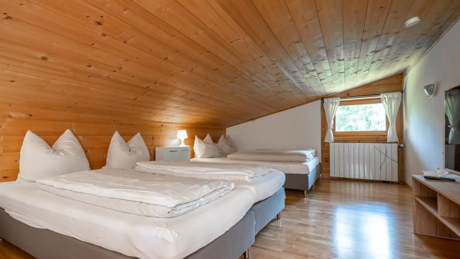 Brügglbach XL-Slaapkamer