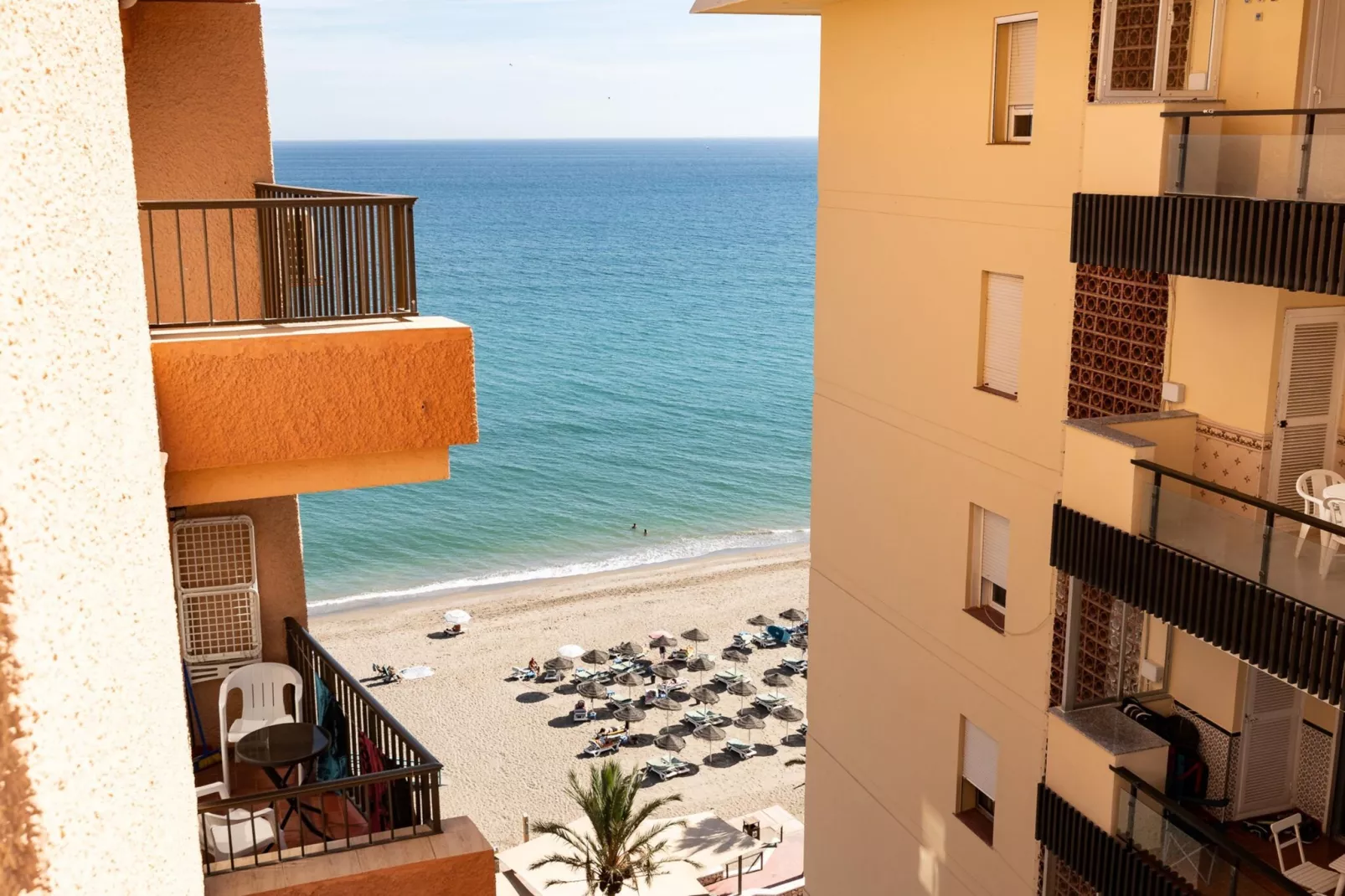 CT 402 - Faro's Perla Beachapartment Fuengirola-Terrasbalkon