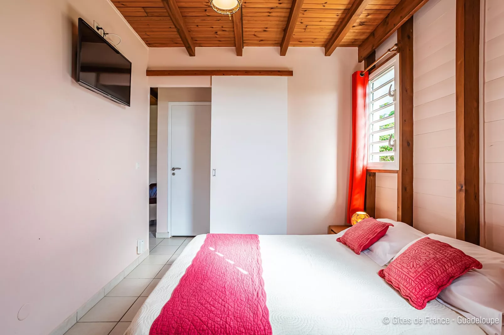 Complexe entier-Résidence-Villa-Salle de Bain amenagée-Vue mer-Slaapkamer