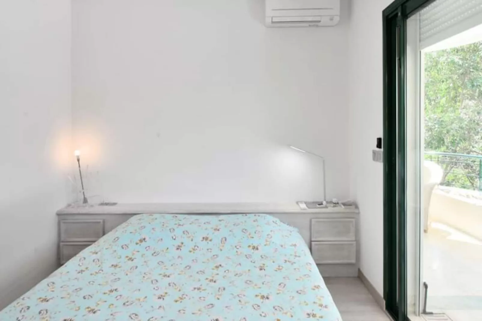 Résidence 4p Avec Grande Terrasse Et Piscine-Niet-getagd