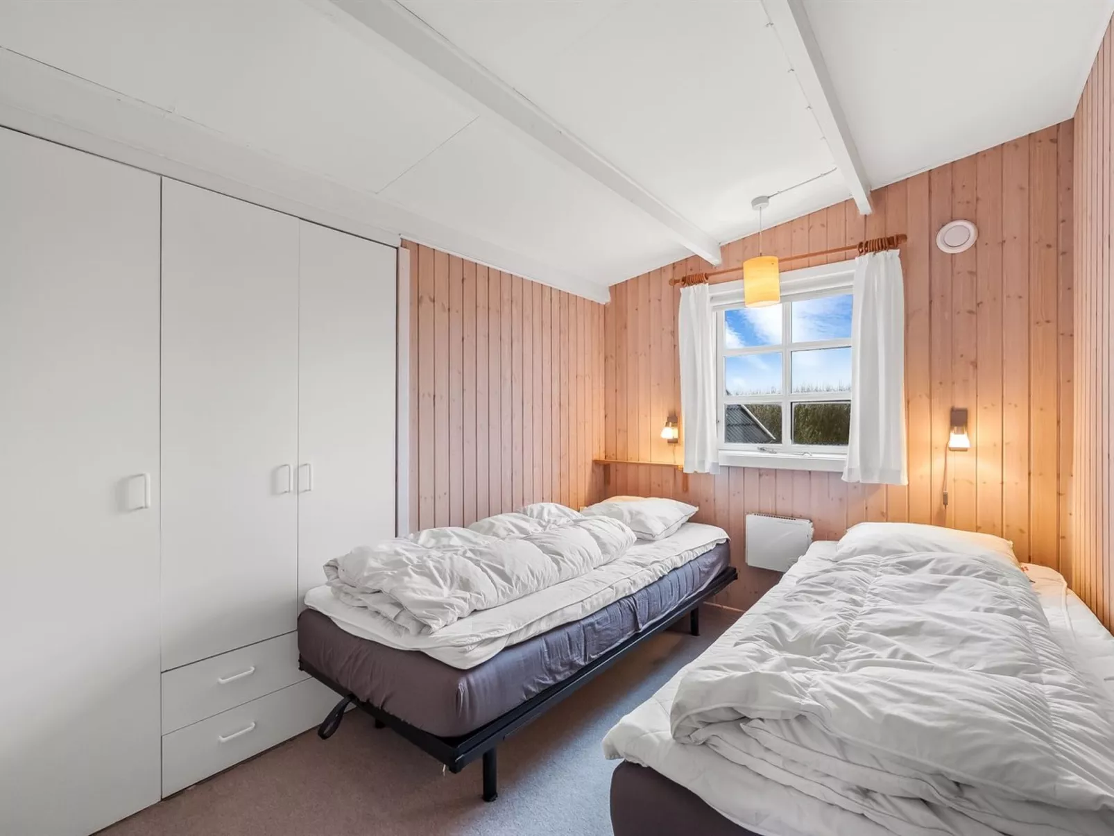 "Luiza" - 300m from the sea-Binnen