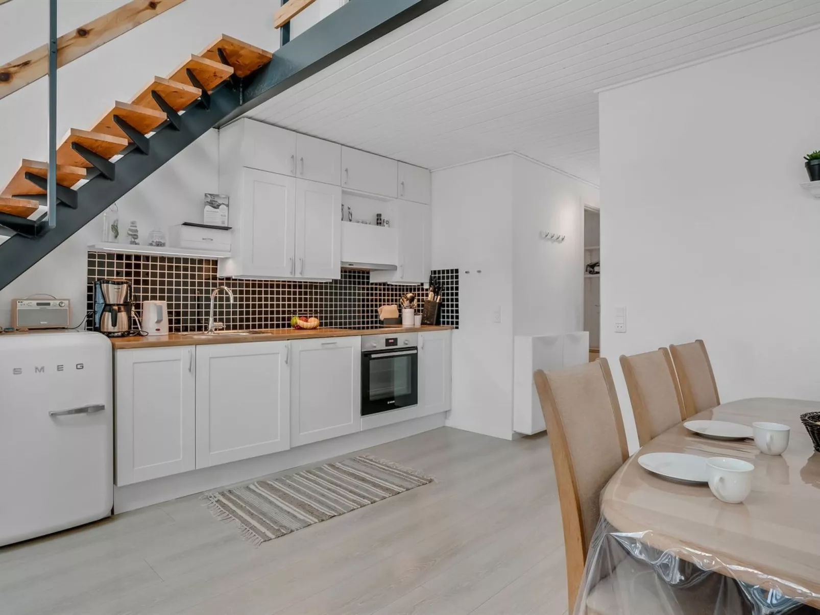 "Eleen" - 100m to the fjord-Binnen