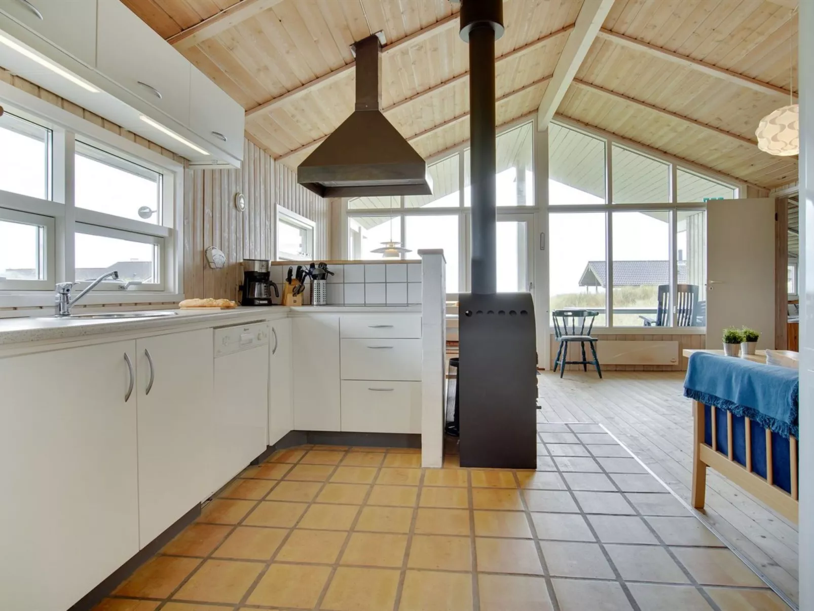 "Viktoria" - 400m from the sea-Binnen