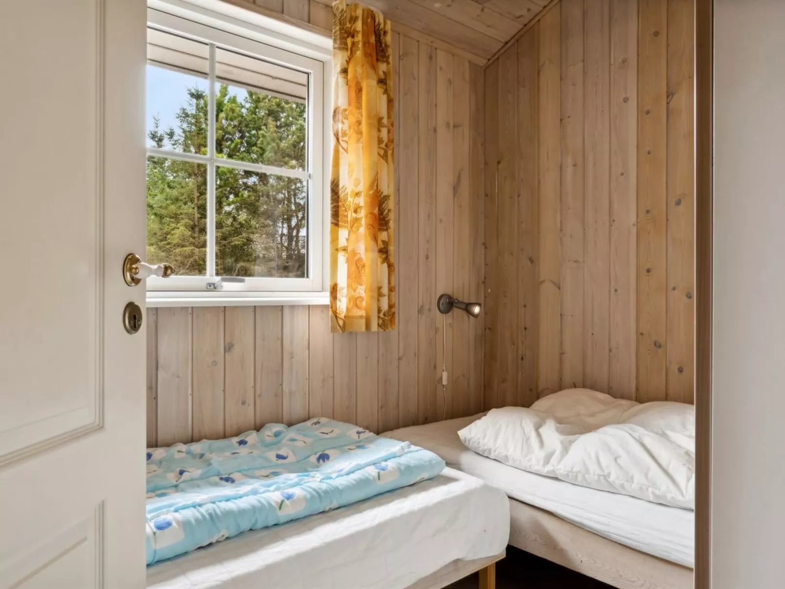 "Aleta" - 500m from the sea-Binnen