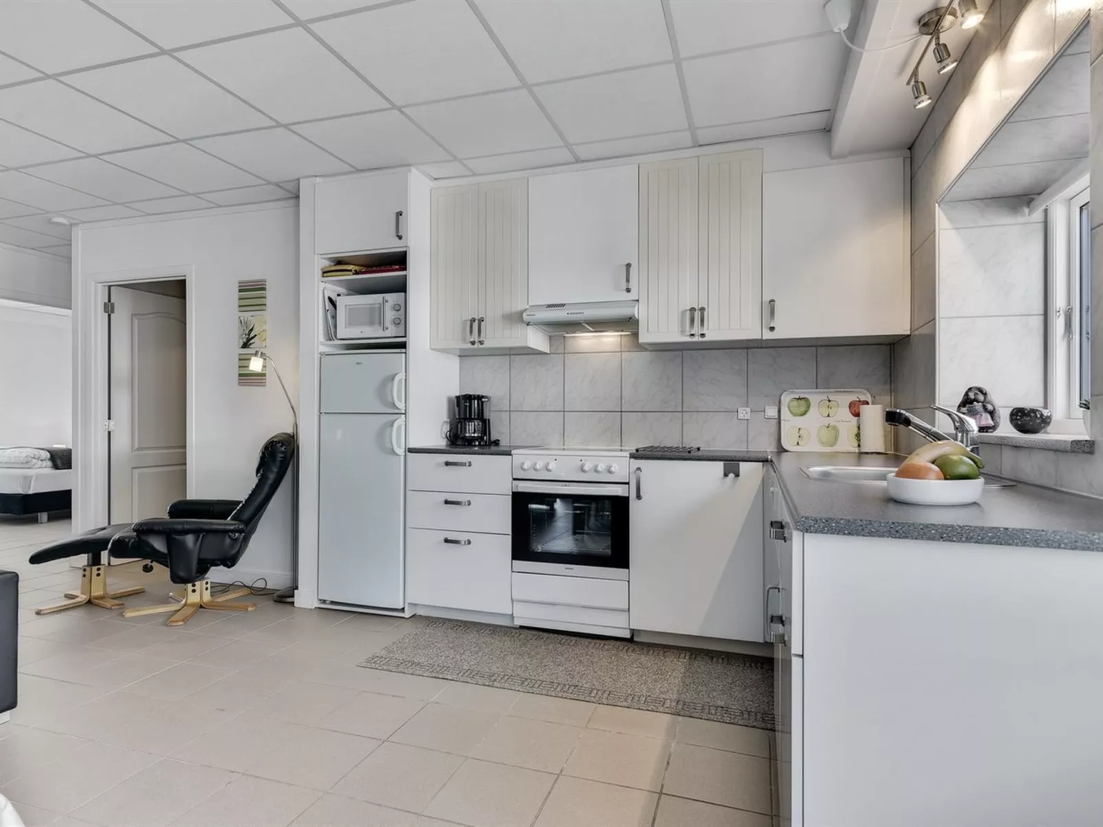 "Haralde" - 2.5km from the sea-Binnen