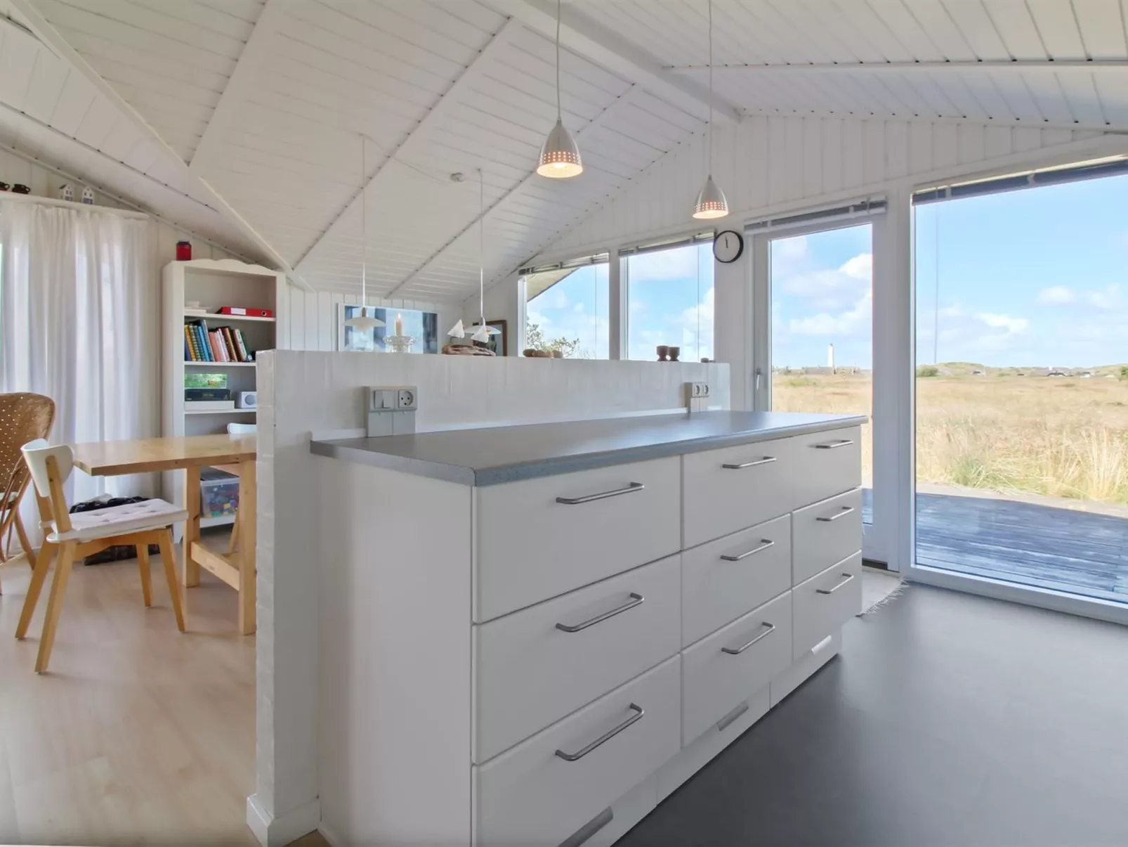 "Edyta" - 400m from the sea-Binnen