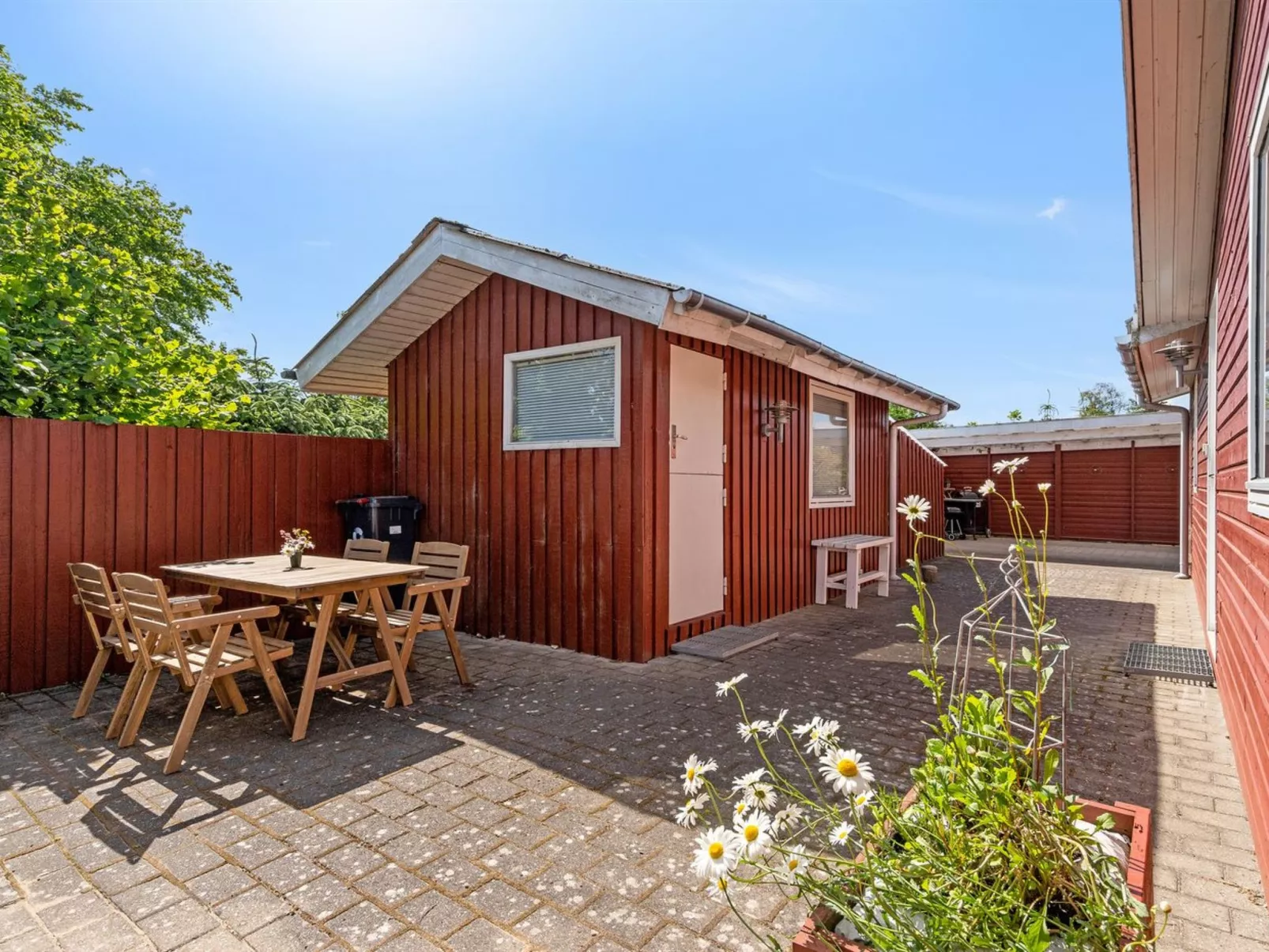 "Mina" - 1.4km from the sea-Buiten