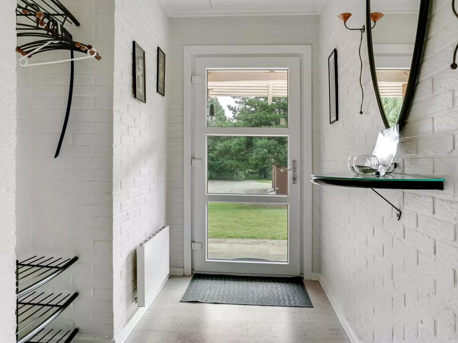 "Gwen" - 2.7km from the sea-Binnen